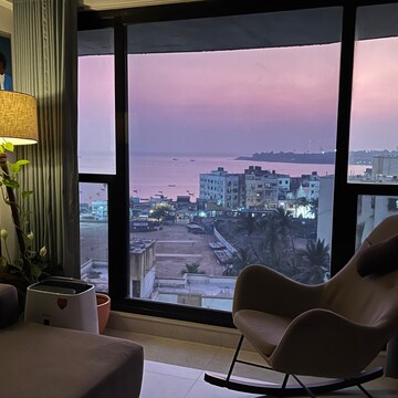  2 BHK Apartment at Kanakia Hollywood, Yari Road – for Sale