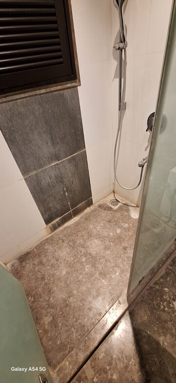 Bathroom in 5 BHK Apartment at Supreme Pallacio, Baner – for Rent