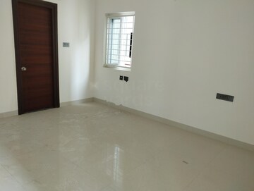 Room in 3.5 BHK Apartment at SMR Vinay Iconia Hyderabad, Kondapur – for Sale