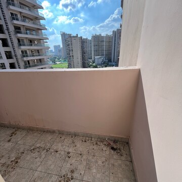 Balcony in 2.5 BHK Apartment at Supertech Cape Town, Sector 74 – for Rent