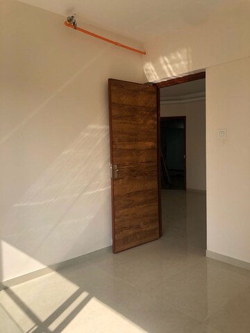 Room in 2 BHK Apartment at K Raheja Raheja Residency, Malad East – for Rent