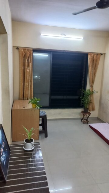 1 BHK Apartment For Rent in Borivali West