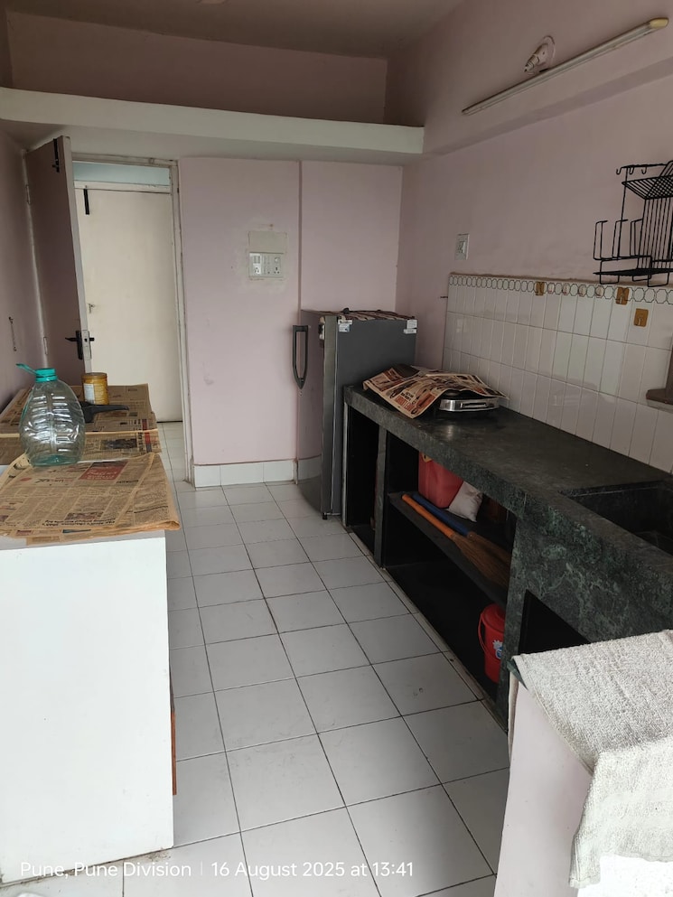 Kitchen, hermes-heritage-homes 2 Bedroom 1200 Sq.Ft. Apartment In Shastrinagar Pune 9089093