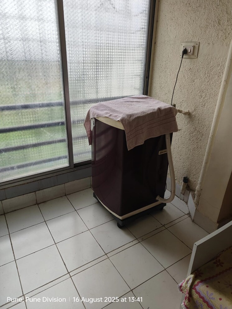 Bathroom, hermes-heritage-homes 2 Bedroom 1200 Sq.Ft. Apartment In Shastrinagar Pune 9089093