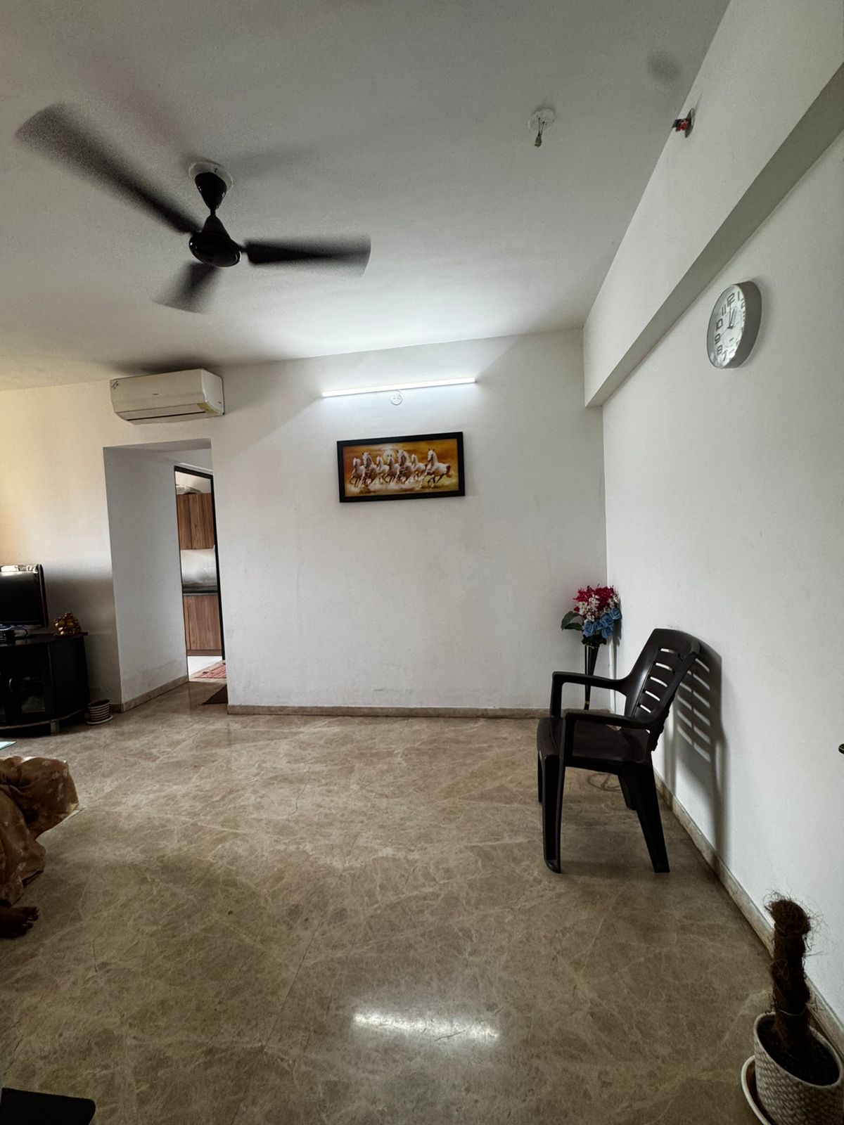 2 BHK + Extra Room Apartment For Rent in Lodha Splendora