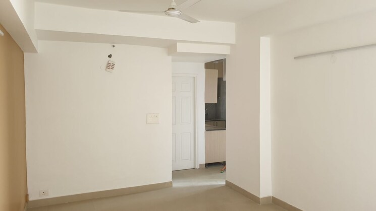 Room, supertech-cape-town 3 Bedroom 1295 Sq.Ft. Apartment In Sector 74 Noida 9089112
