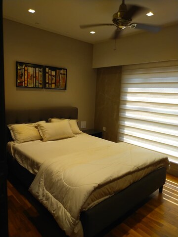 Bedroom in 5 BHK Apartment at Bonny Casa, St. Peters Colony – for Rent