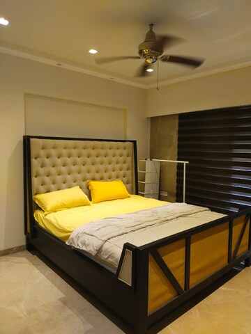 Bedroom in 5 BHK Apartment at Bonny Casa, St. Peters Colony – for Rent