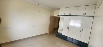 Room in 3 BHK Apartment at Mantri Webcity, Hennur – for Rent