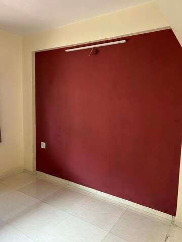 Room in 2 BHK Apartment at Lapis Lazuli Apartment, Koregaon Park – for Rent