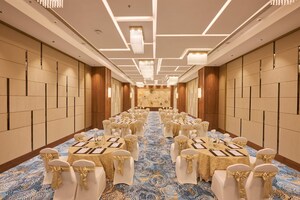  Shop – Exterior View View at Trehan Iris Broadway, Sector 85 - for Sale