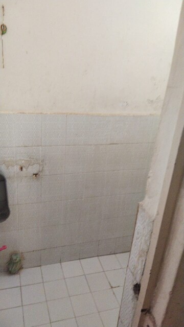 Bathroom in 1 BHK Apartment at Thaltej – for Rent
