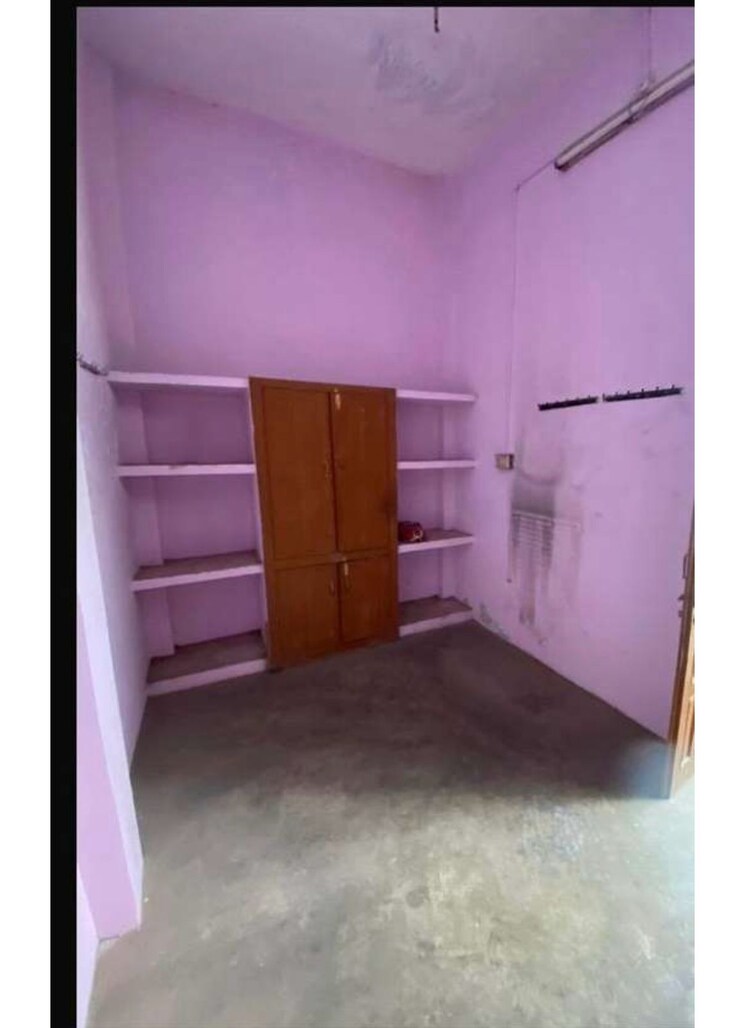 Room, rajajipuram 6 Bedroom 1650 Sq.Ft. Independent House In Rajajipuram Lucknow 9089237