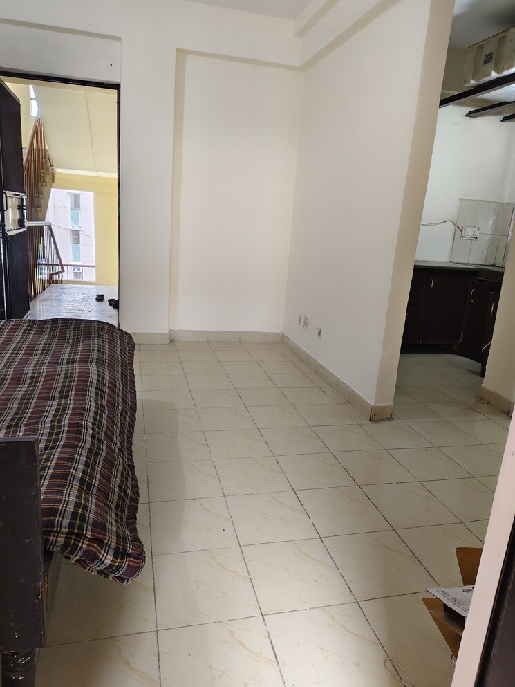 Other, sector 23 dwarka 1 Bedroom 400 Sq.Ft. Apartment In Sector 23 Dwarka Delhi 9089268