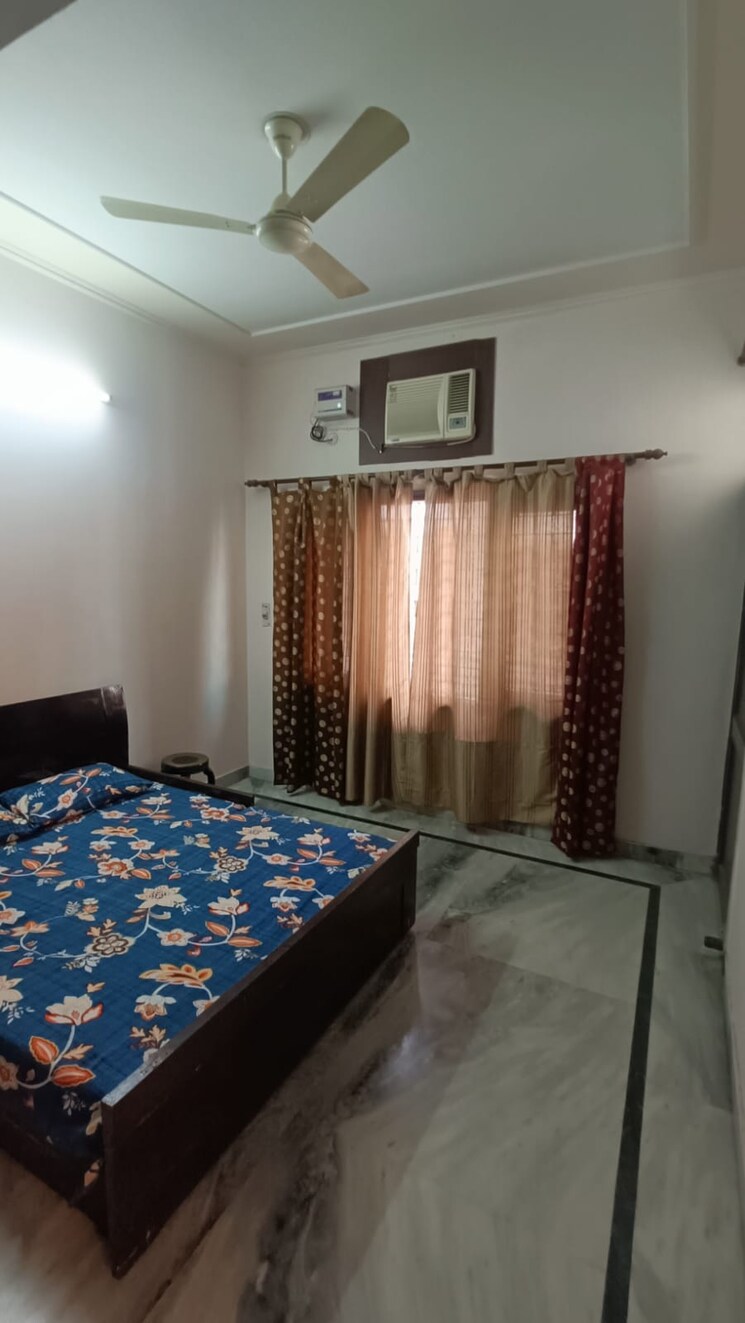 Bedroom, huda-staff-colony 3 Bedroom 1800 Sq.Ft. Builder Floor In Sector 46 Gurgaon 9089285