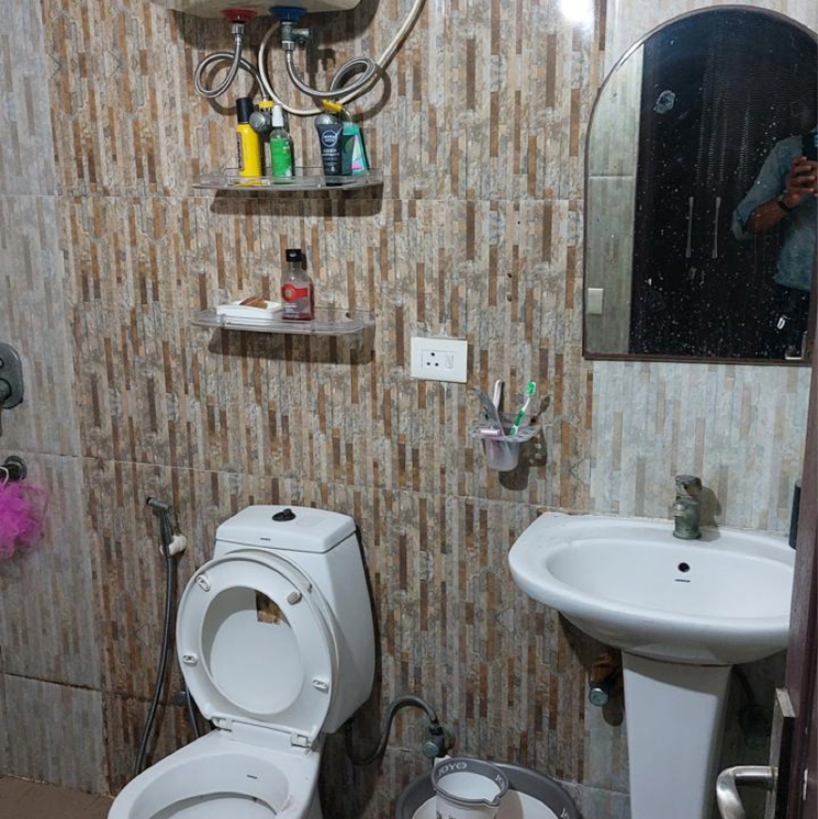 Bathroom, amrapali-silicon-city 3 Bedroom 1775 Sq.Ft. Apartment In Sector 76 Noida 9089329
