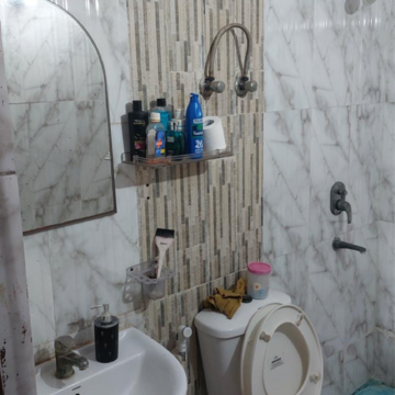 Bathroom in 3 BHK Apartment at Amrapali Silicon City, Sector 76 – for Rent