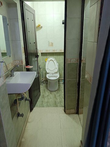 Bathroom in 2 BHK Apartment at Best Apartments, Dilshad Garden – for Rent