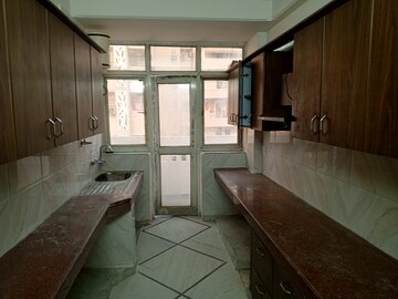 Kitchen in 4 BHK Apartment at Omaxe The Olive Heights, Sector 56 – for Rent