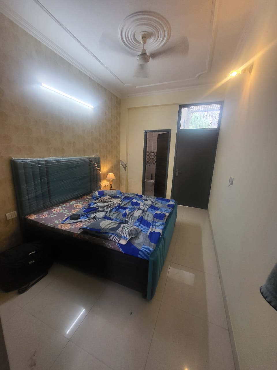 3 BHK + Servant Room,Extra Room Apartment For Rent in Conscient Heritage Max