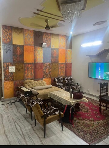 Living Room in 2 BHK Apartment at Sector 33 – for Rent