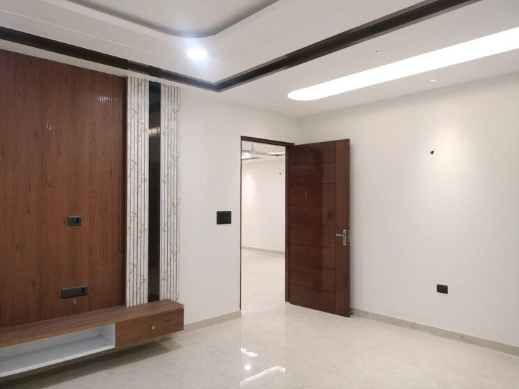 Room, bptp-district-phase-2 3 Bedroom 1250 Sq.Ft. Builder Floor In Sector 84 Faridabad 9089397