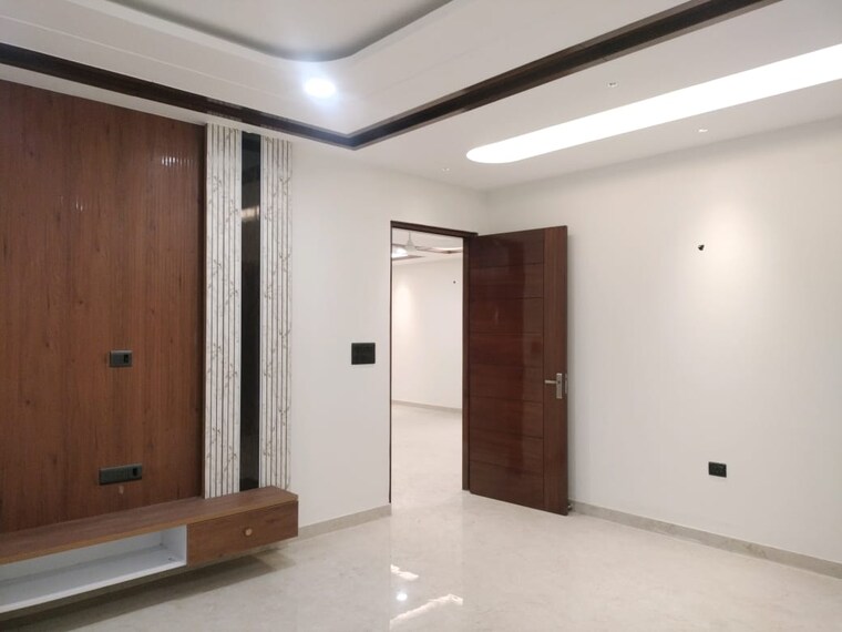 Room, bptp-district-phase-2 3 Bedroom 1250 Sq.Ft. Builder Floor In Sector 84 Faridabad 9089397