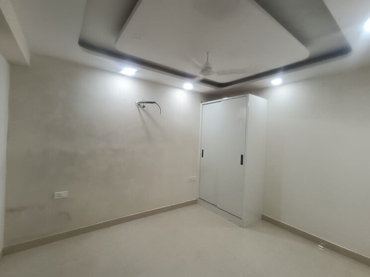Room, sultanpur 2 Bedroom 80 Sq.Yd. Builder Floor In Sultanpur Delhi 9089414