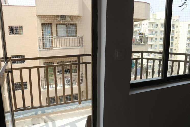 Balcony, ardee-city-palm-grove-heights 4 Bedroom 3200 Sq.Ft. Apartment In Sector 52 Gurgaon 9089506