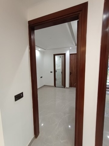 Room in 3 BHK Builder Floor at Sector 5 Dwarka – for Sale