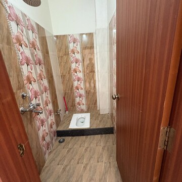 Bedroom in 1 BHK Apartment at Saket Nagar – for Rent