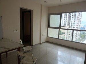 Room in 2 BHK Apartment at Piramal Vaikunth, Balkum Pada – for Sale