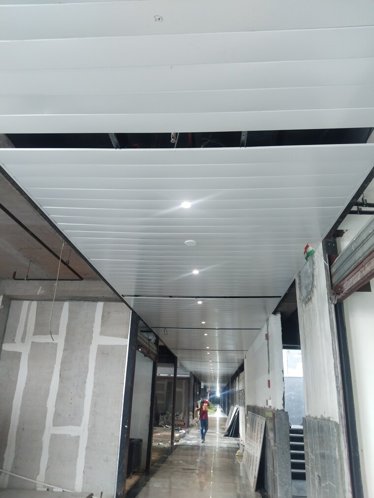 undefined, ska-arcadia Commercial Shop 350 Sq.Ft. In Wave City Ghaziabad 9089558