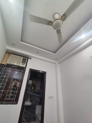 Furnished Amenities in 2 BHK Builder Floor at Khirki Extension – for Rent