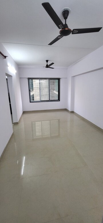 Room in 1 BHK Apartment at Prem Tower, Goregaon West – for Rent