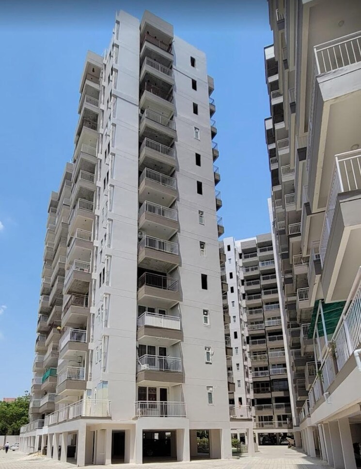 Exterior View, ram-shanti-apartment 3 Bedroom 2000 Sq.Ft. Apartment In Sector 52 Gurgaon 9089629