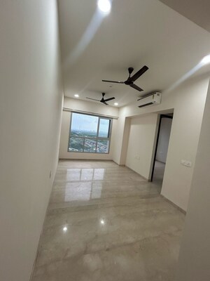 Room in 2 BHK Apartment at Piramal Vaikunth, Balkum Pada – for Sale