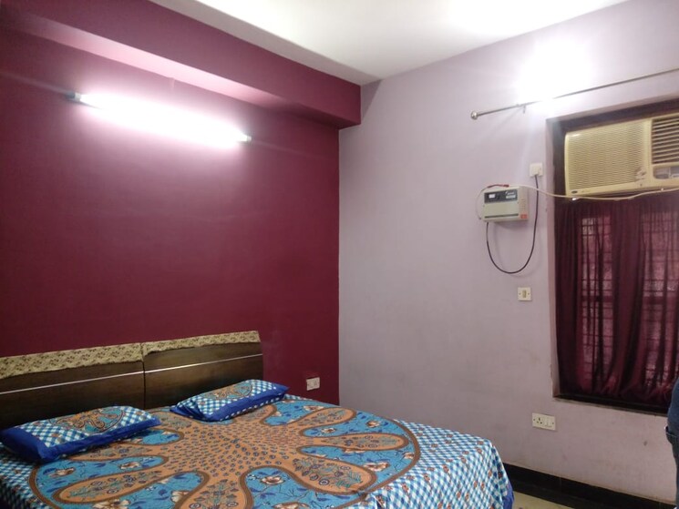 Bedroom, sector 45 2 Bedroom 900 Sq.Ft. Builder Floor In Sector 45 Gurgaon 9089667