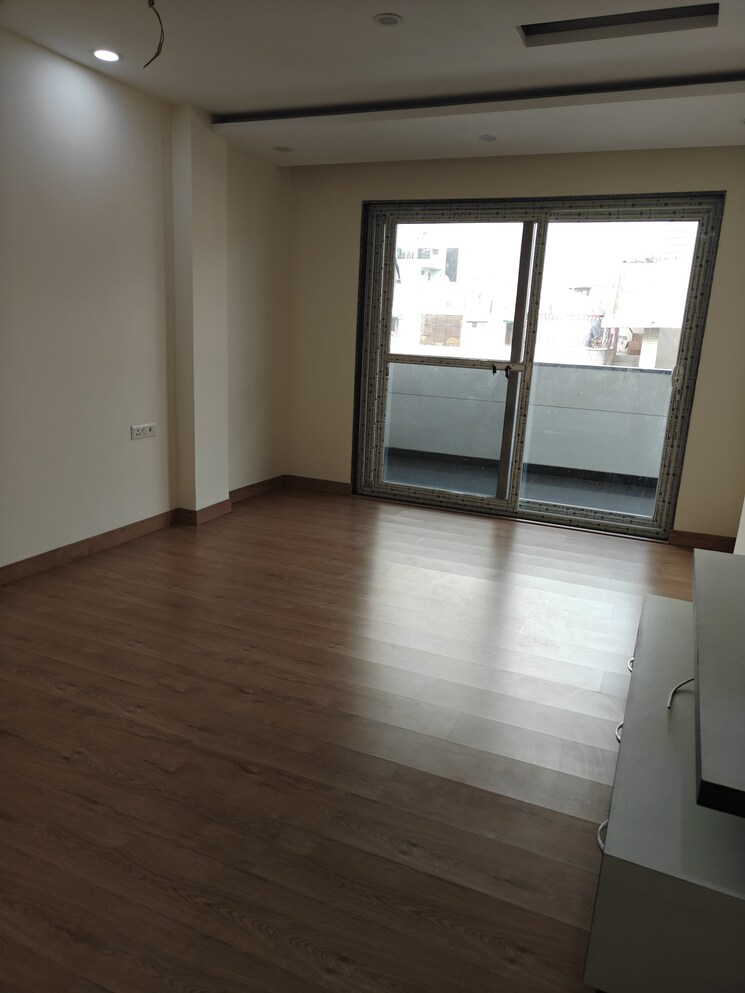 Room, rajouri garden 3 Bedroom 1900 Sq.Ft. Builder Floor In Rajouri Garden Delhi 9089702