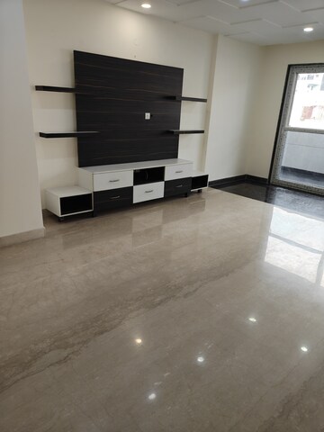3 BHK Builder Floor For Rent in Rajouri Garden