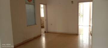 Room in 3 BHK Builder Floor at Orchid Island, Sector 51 – for Rent