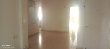 Room in 3 BHK Builder Floor at Orchid Island, Sector 51 – for Rent