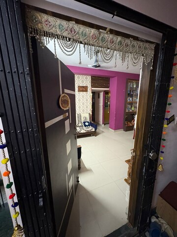 Room in 2 BHK Apartment at Shrestha Garden Phase 4, Rajarhat New Town – for Sale