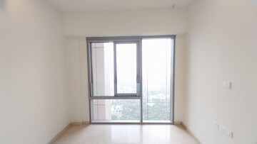 Room in 5 BHK Apartment at Piramal Aranya, Byculla – for Sale