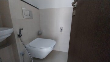 Bathroom in 5 BHK Apartment at Piramal Aranya, Byculla – for Sale