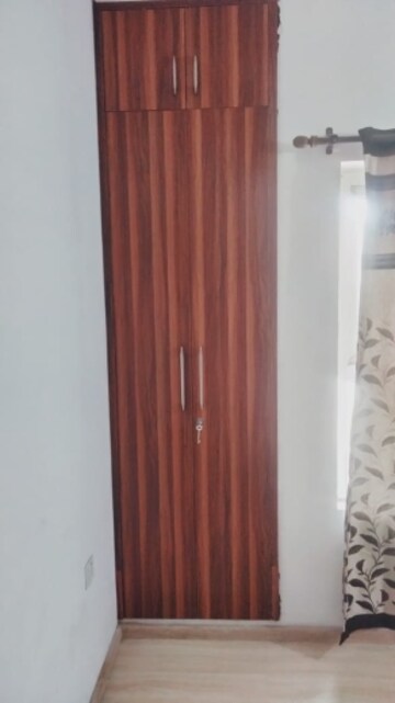 Furnished Amenities in 4 BHK Builder Floor at Parklands, Sector 85 – for Rent