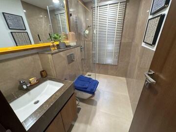 Team Area in 5 BHK Apartment at Piramal Aranya, Byculla – for Sale