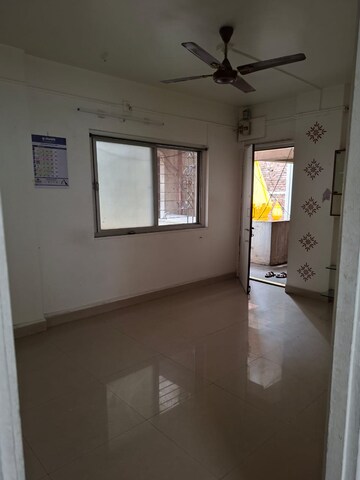 Room in 1 BHK Apartment at Seva Sadan CHS, Sadashiv Peth – for Rent