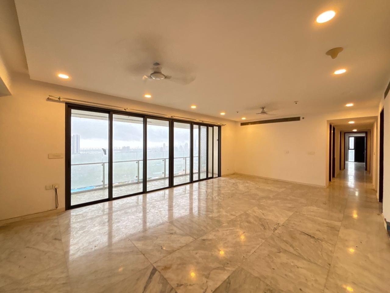 5 BHK + Servant Room Apartment For Sale in Lodha The Park