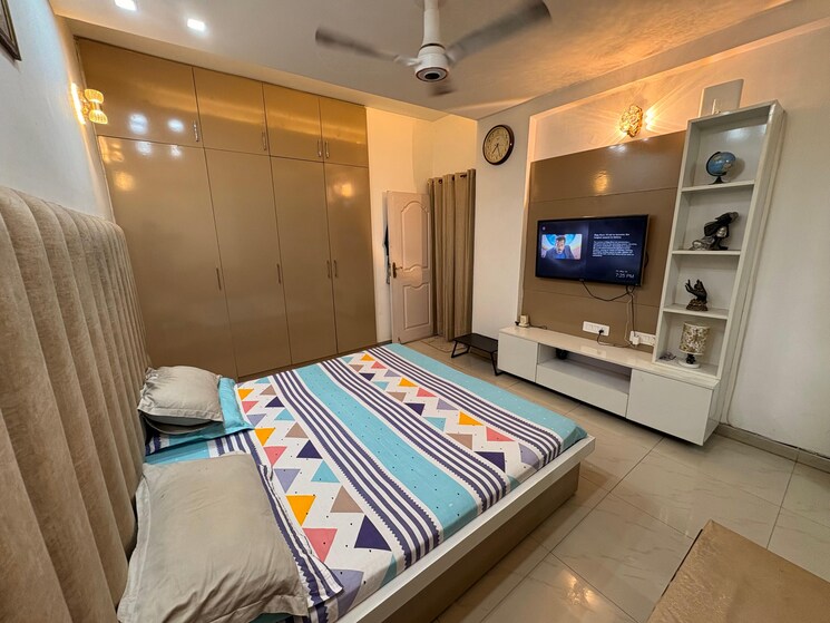 Bedroom, pir machalla 3 Bedroom 1850 Sq.Ft. Apartment In Pir Machalla Zirakpur 9089859